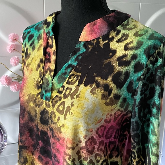 White Birch Women's Leopard Animal Print Multicolor Tunic Top Size Small - Picture 2 of 5